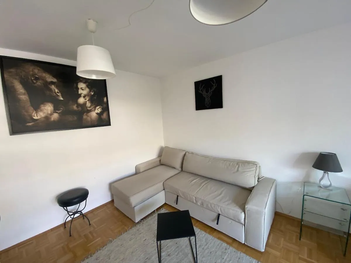 Vienna4 Apartment 0*, 비엔나