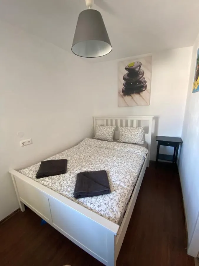 Vienna4 Apartment