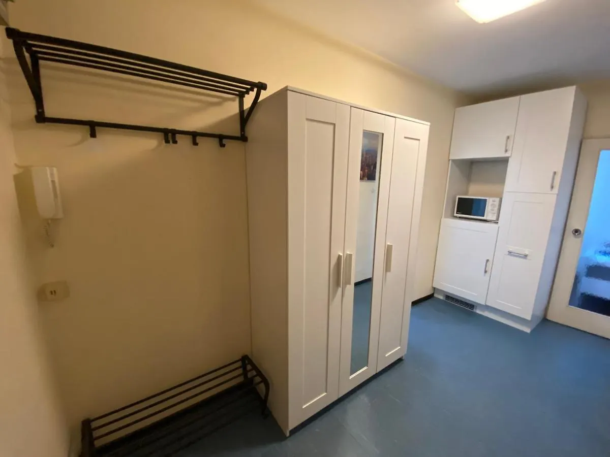 Vienna4 Apartment 0*, فيينا النمسا