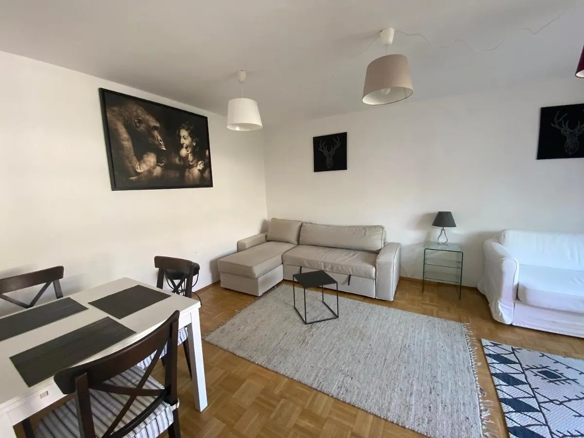 Vienna4 Apartment