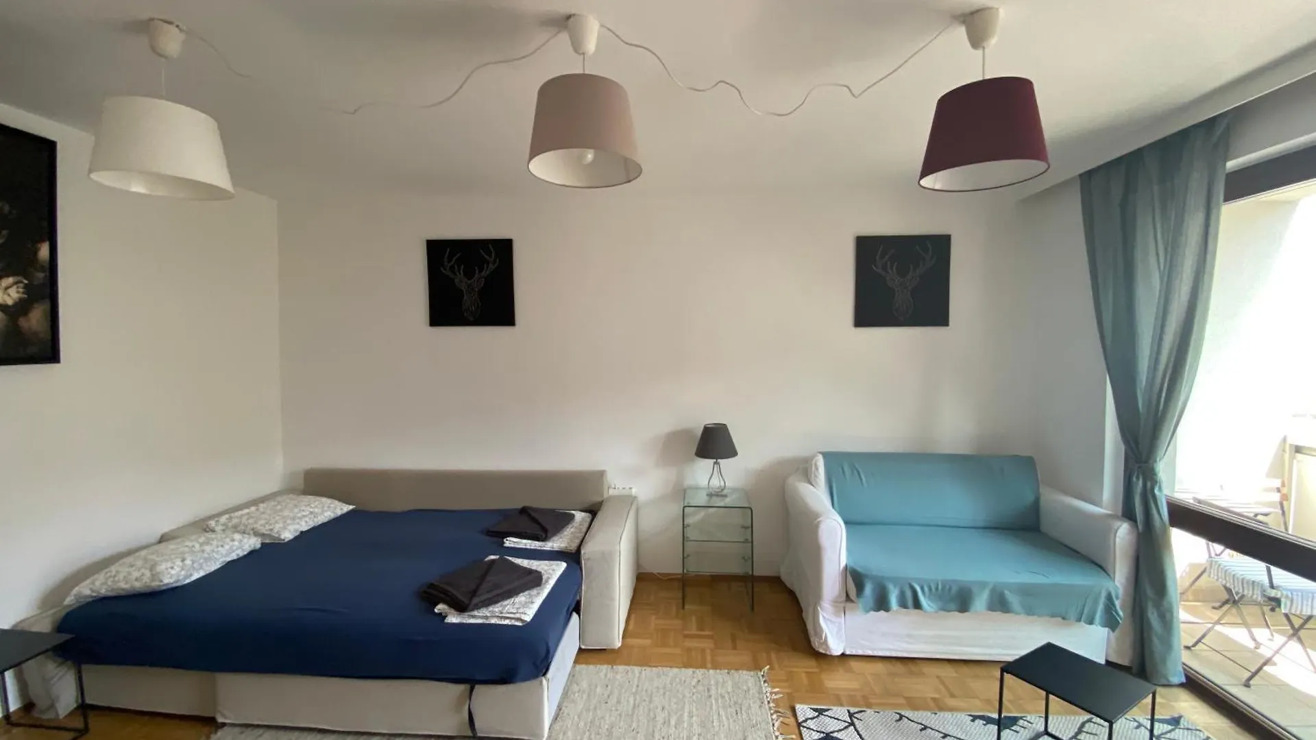 Vienna4 Apartment النمسا